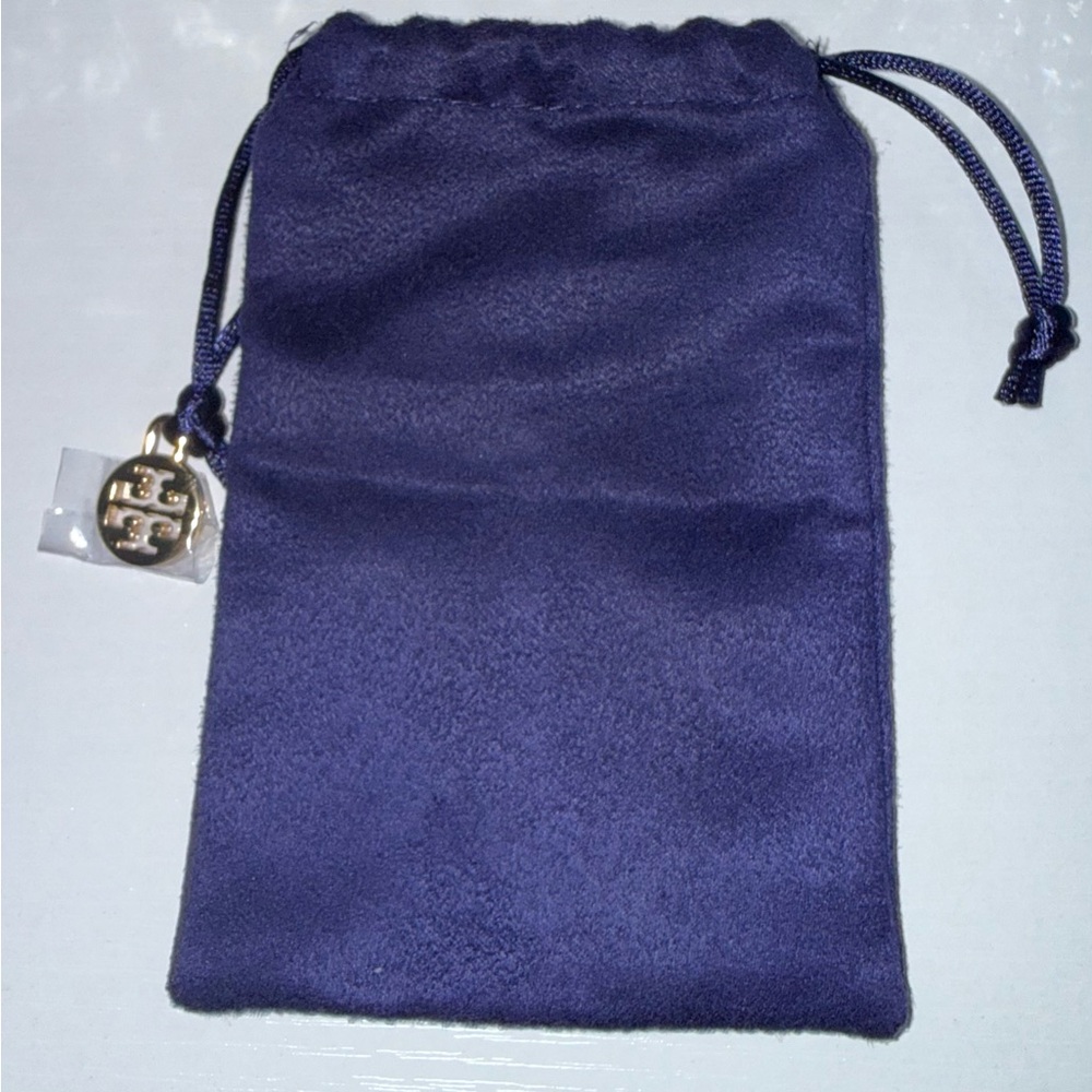 Tory Burch Gold-Tone Logo Keyring with Navy Pouch - Picture 5 of 6
